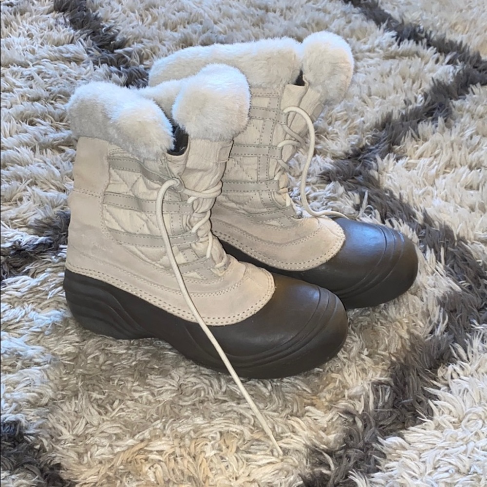 Columbia Snow Boots